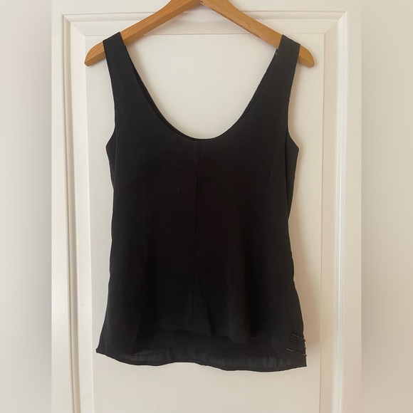 Banana Republic beaded sleeveless top. - Picture 3 of 4